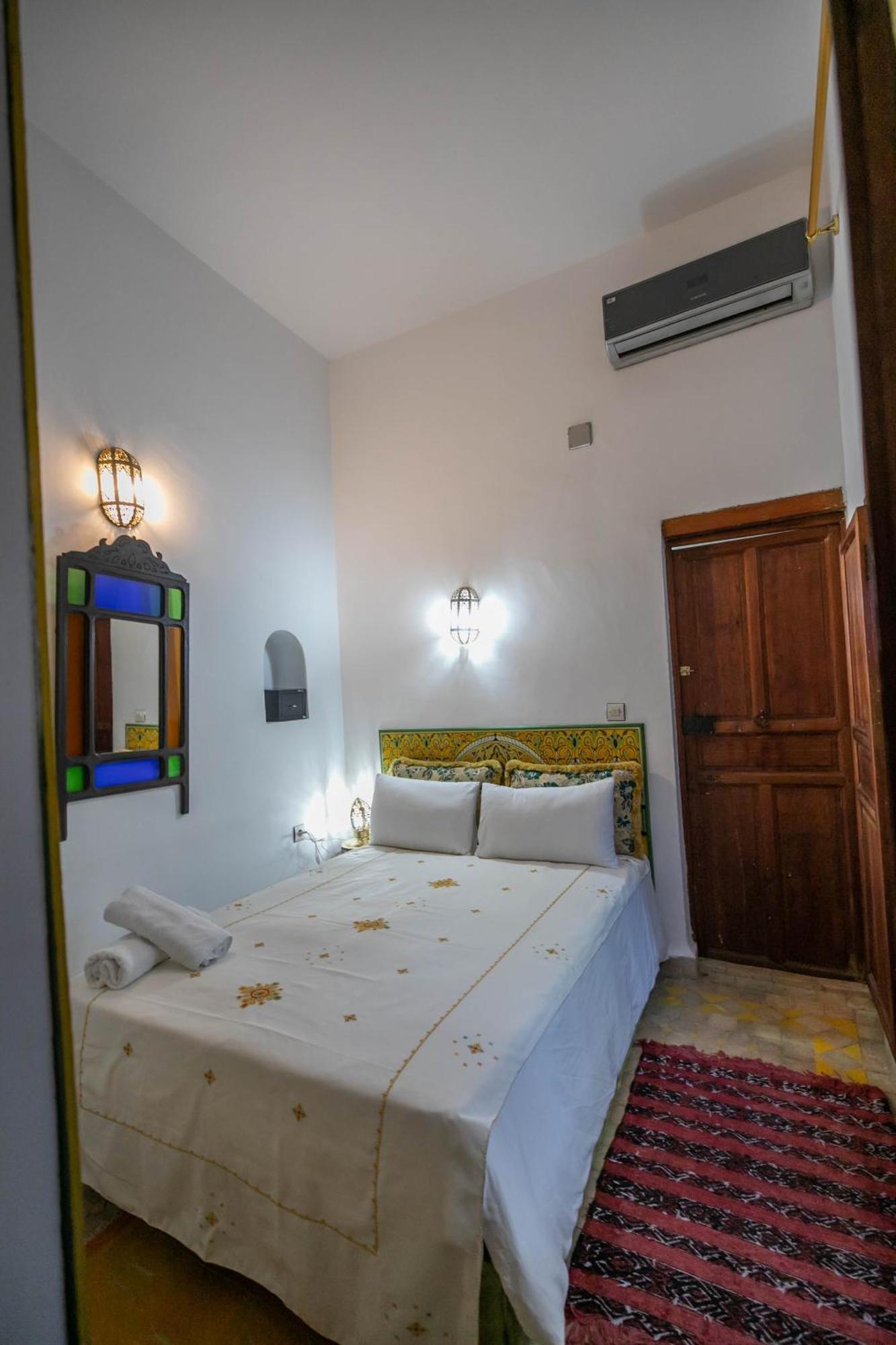 Riad Les Idrissides Chez Lea Фес Екстериор снимка