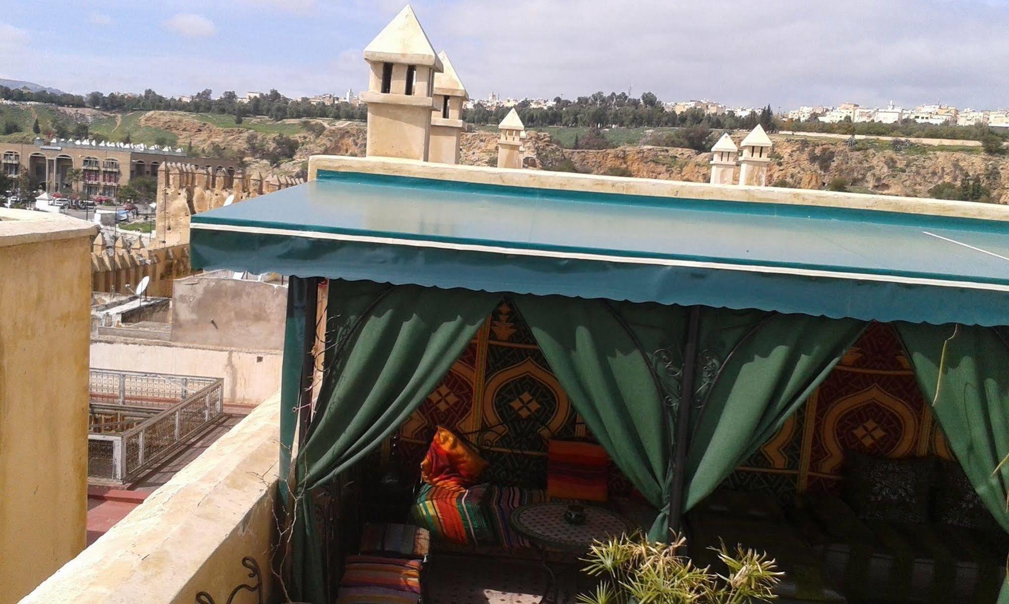 Riad Les Idrissides Chez Lea Фес Екстериор снимка